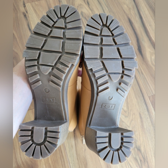 Nwot zby camel tan boots - Picture 3 of 4